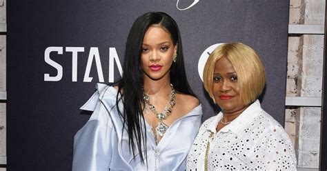 who are rihanna's parents.